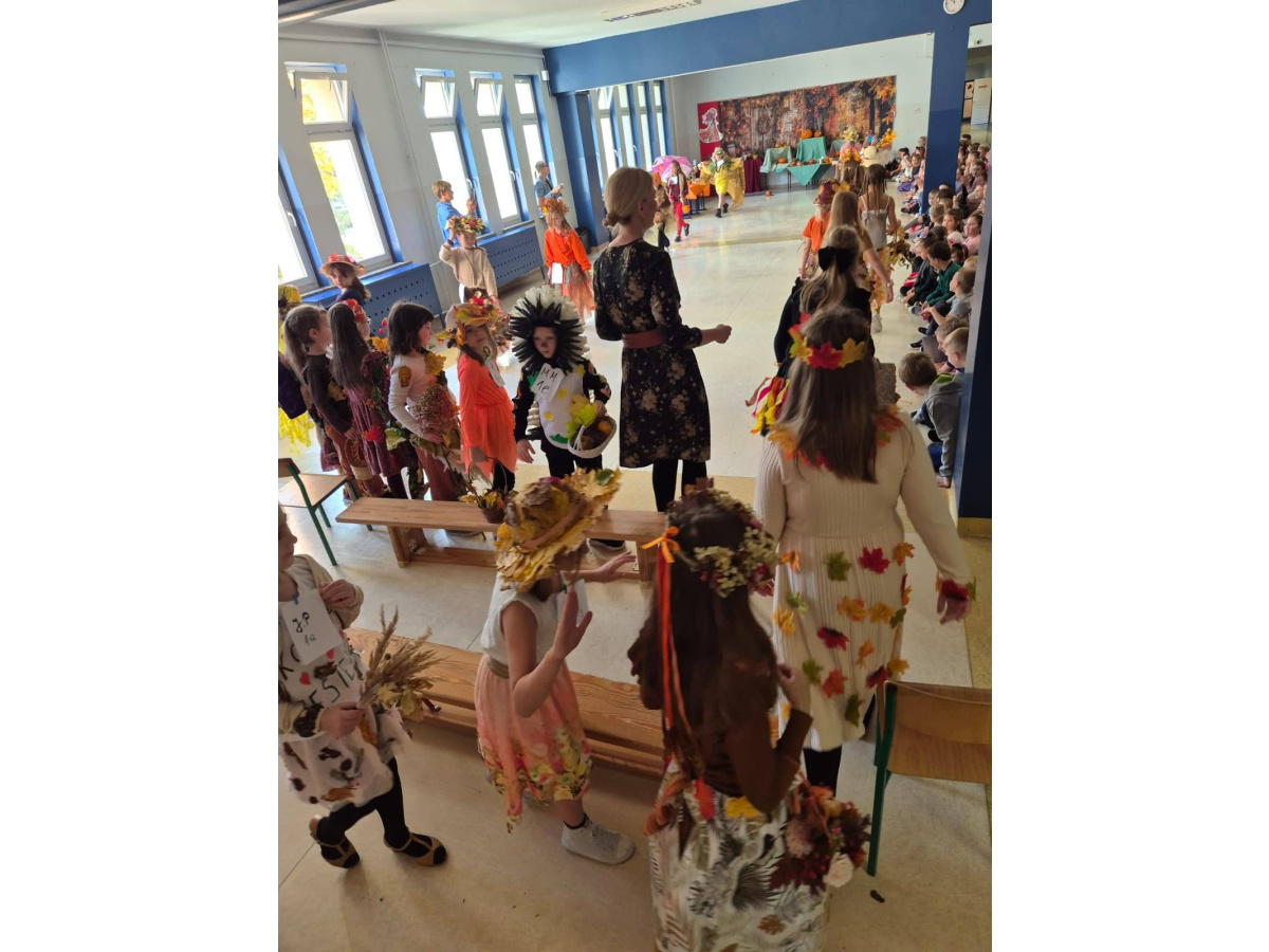 Jesienny Pokaz Mody-17