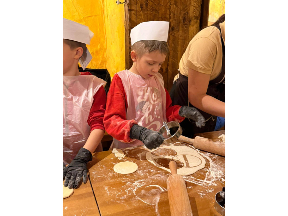 Klasy 2e i 3e w pierogarni Stary Młyn-2