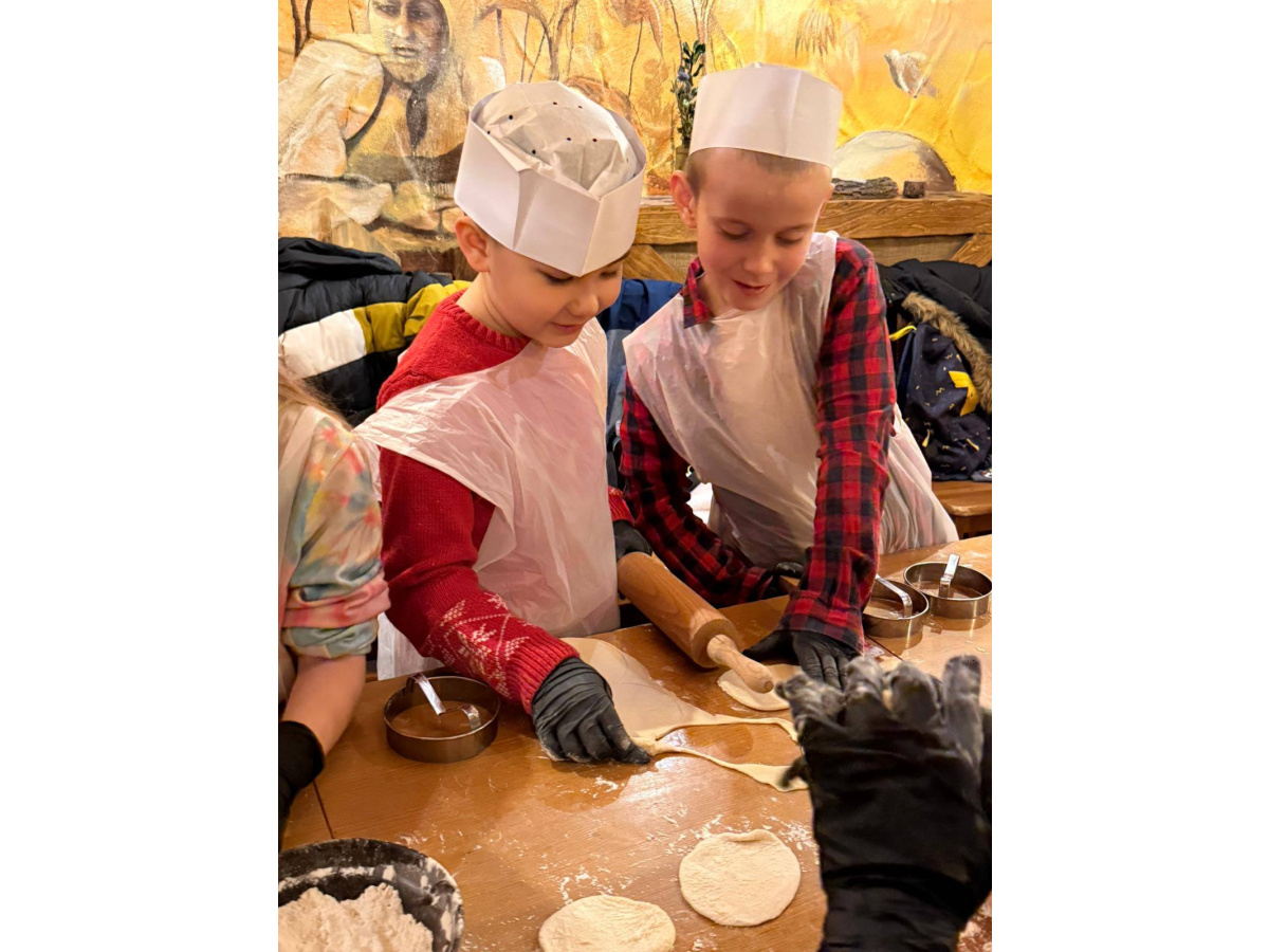 Klasy 2e i 3e w pierogarni Stary Młyn-5