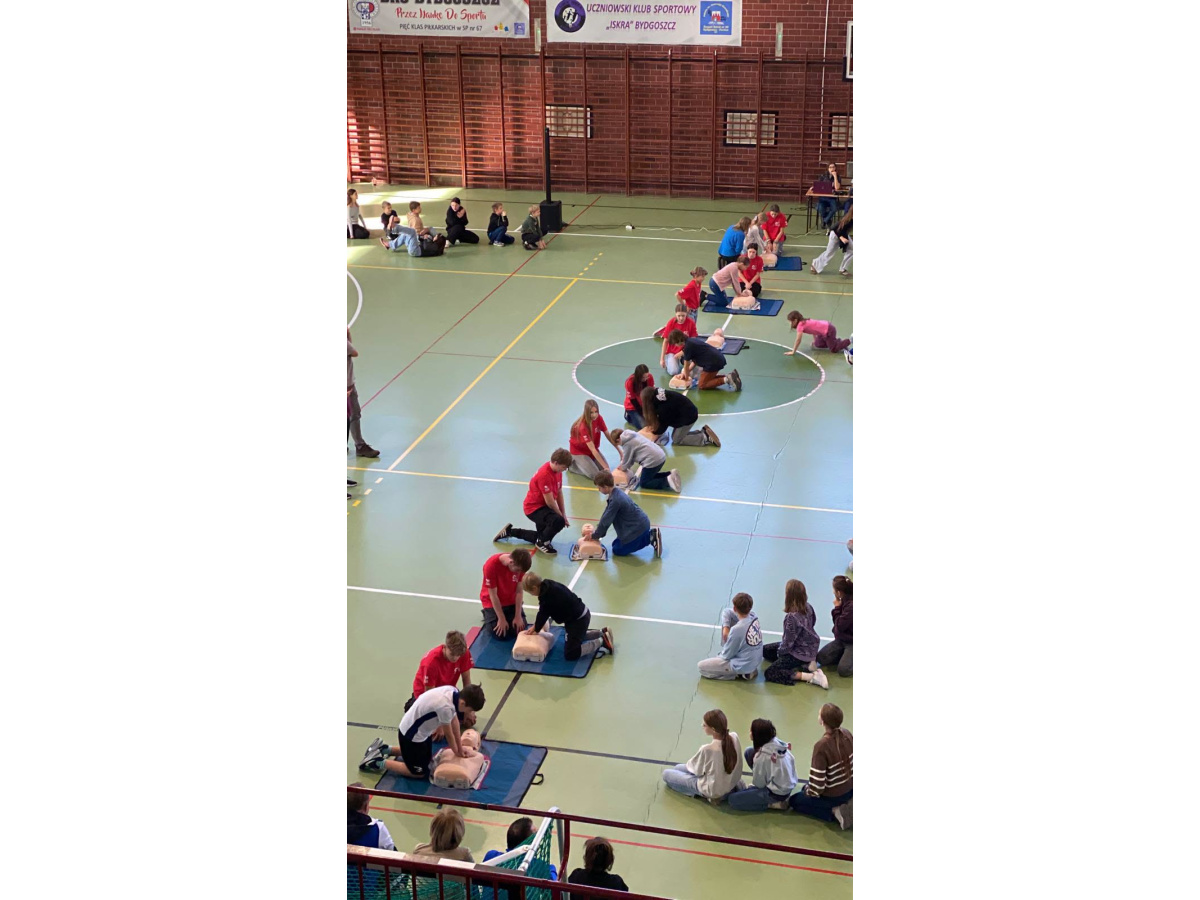 Bicie rekordu w I pomocy razem z fundacją WOŚP-1